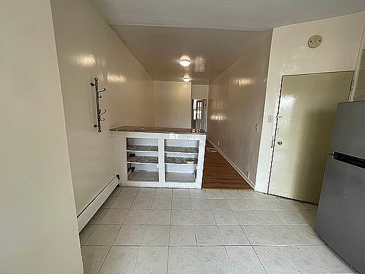 1st image of 2661 30th St APT 3R