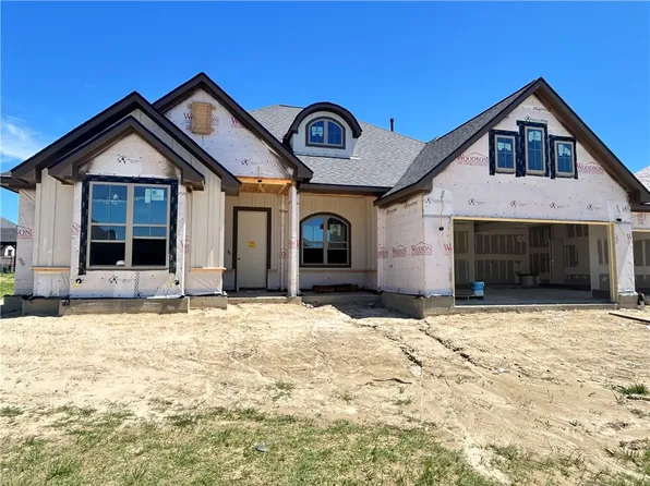 4739 Coral River Rd, College Station, TX 77845