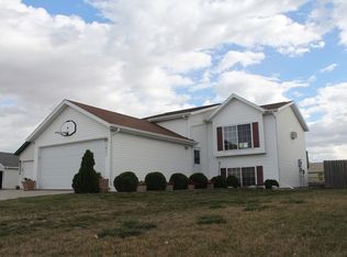 4950 10th Ave S, Fargo, ND 58103