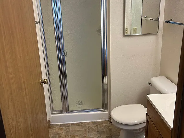 6138 W Forest Home Ave — Photo 4
