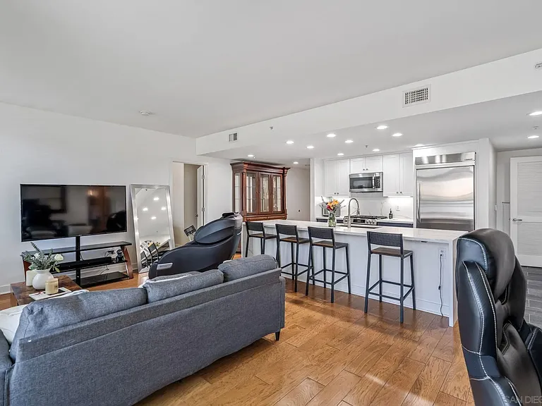 3812 Park Blvd #207 — Photo 10