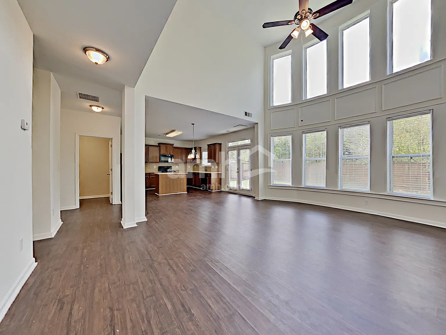 5 bed, 3.0 bath, 3106 sqft, $2,750 — Photo 4