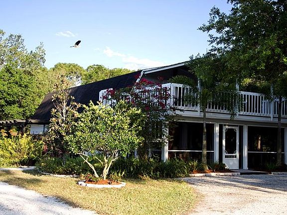 4th image of 1542 Fox Creek Dr