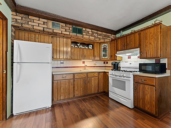 4th image of 4960 W 91st Pl