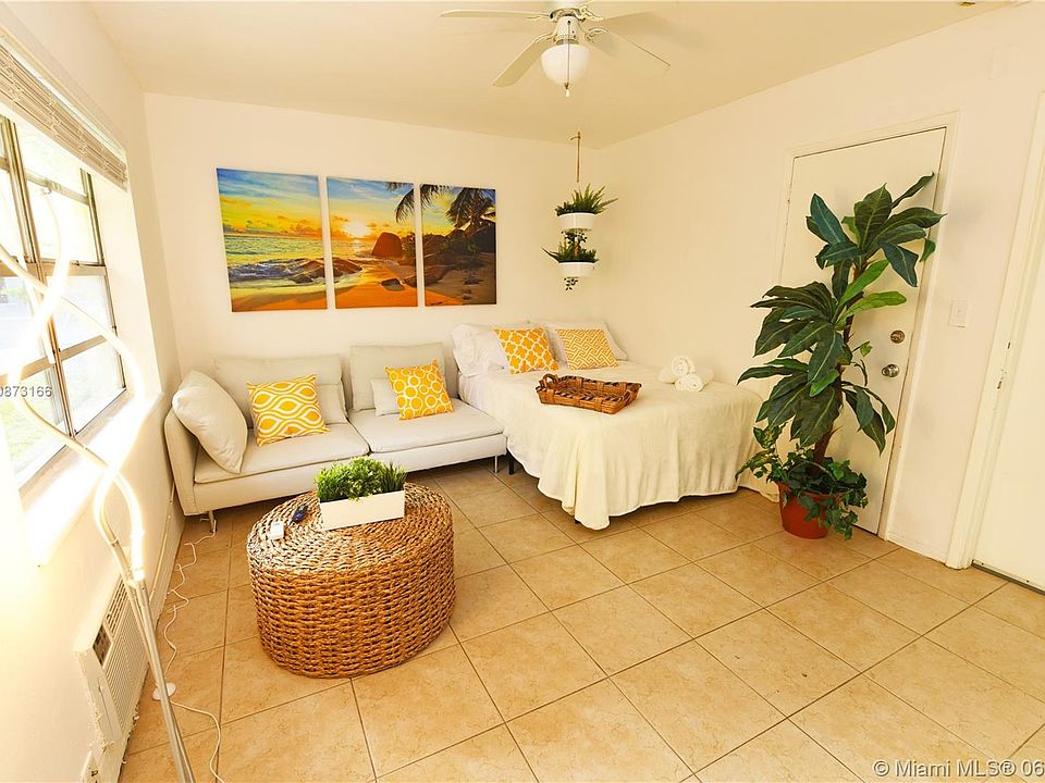 2nd image of 2101 SE 4th Ave #1502