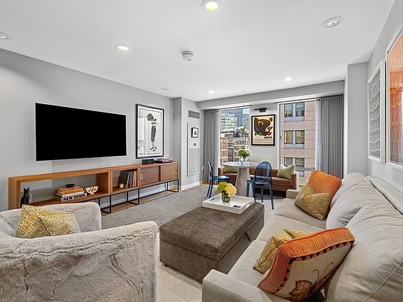 5th image of 80 Broad St Unit 808