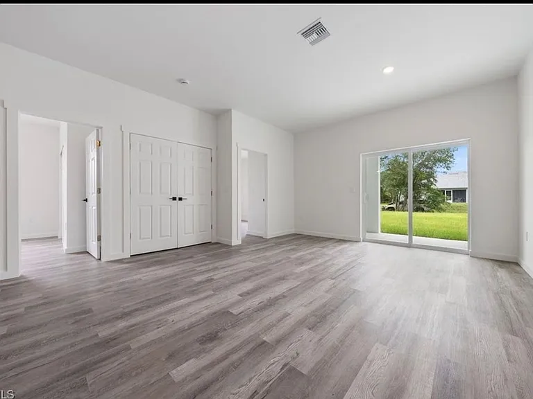 1025 Meadow Rd — Photo 16