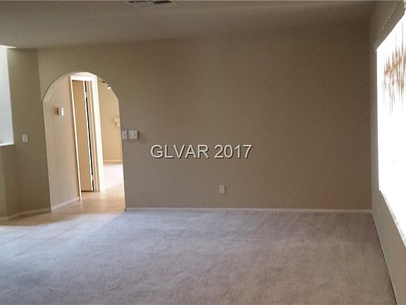 3rd image of 1309 Desert Hills Dr