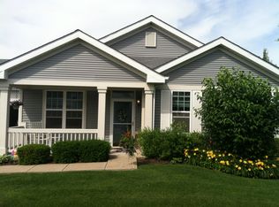 15944 Buckner Pond Way, Crest Hill, IL 60403