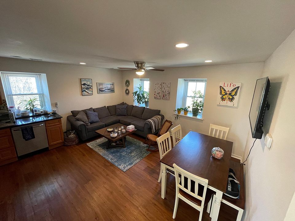 Open Floor plan with Recessed Lights