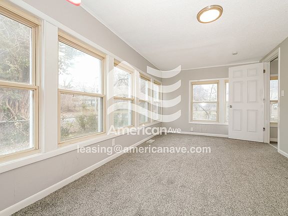 658196_005_dining_room_5.jpg