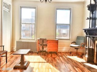 3048 32nd St APT 1F, Astoria, NY 11102