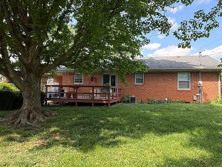 416 Blane Dr — Photo 13