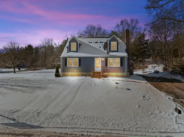 14 Rawson Rd, Bellingham, MA 02019