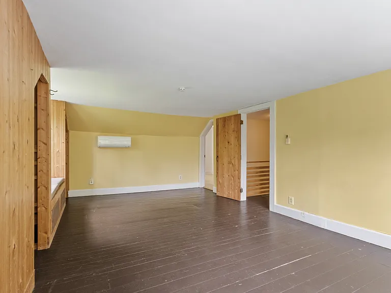 Bedroom 3 (primary, upstairs)