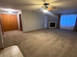 3470 Parkwild Dr APT 3, Bettendorf, IA 52722