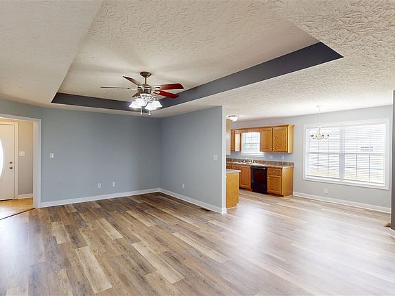2nd image of 1342 Huron Way