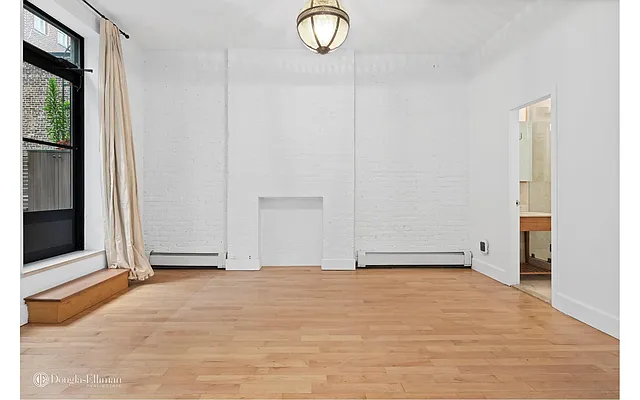 Rented by Douglas Elliman | media 11