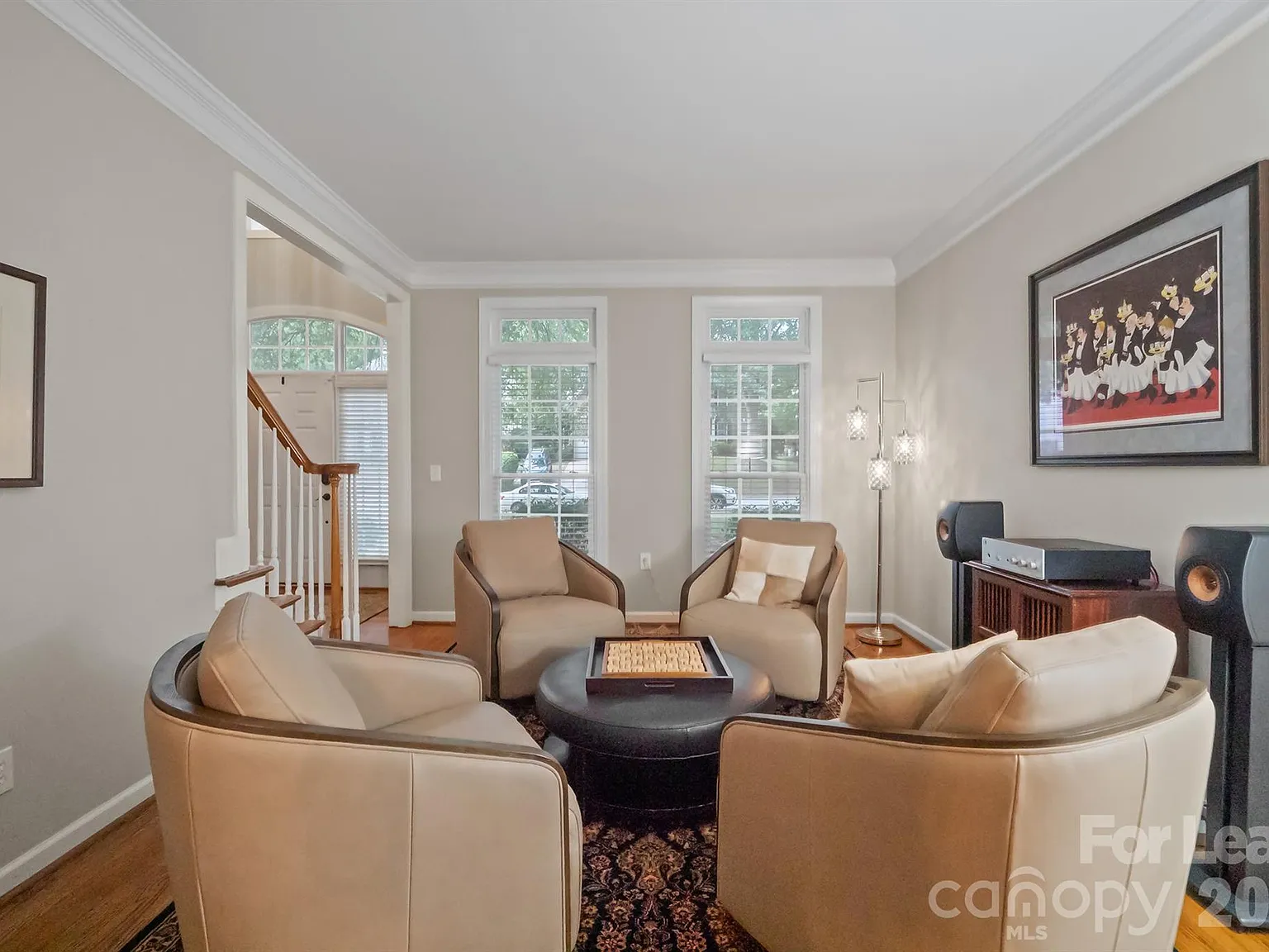 5 bed, 4.0 bath, 3545 sqft, $3,900 — Photo 2