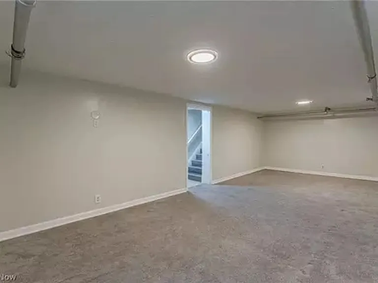 16724 Scottsdale Blvd — Photo 24