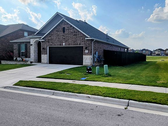 3rd image of 3752 Forino Dr