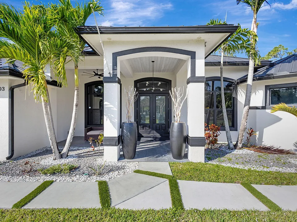 13803 Citrus Grove Blvd