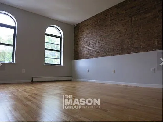 Rented by Mason Group LLC | media 25