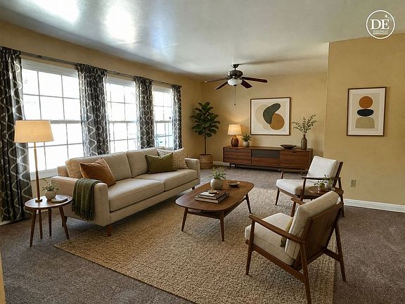 3rd image of 5532 Peacock Ln