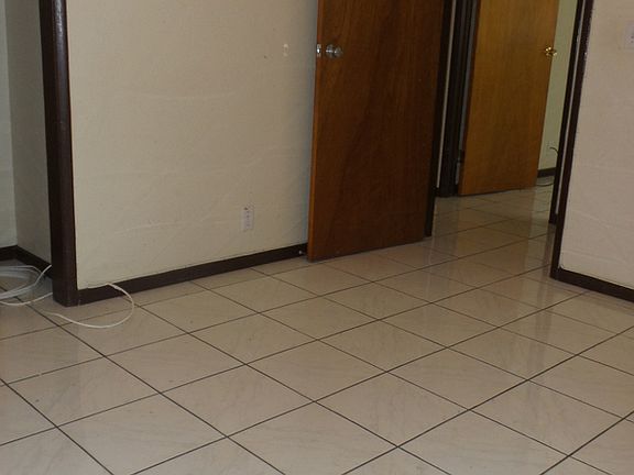4th image of 94-129 Poailani Cir #D
