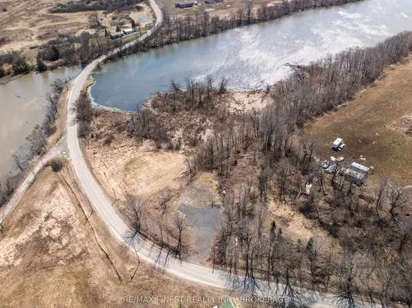 2539 Isle Of Man Rd, Kingston, ON K7L 4V3