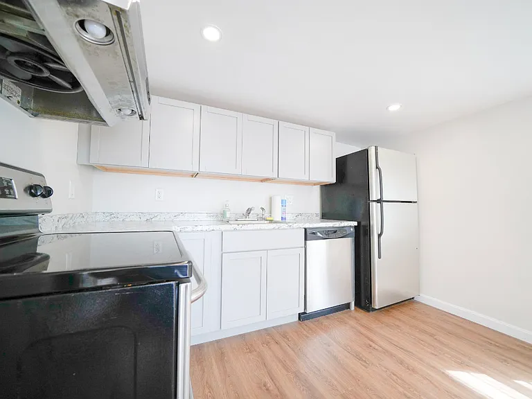 4 Foster Ct #4 — Photo 11
