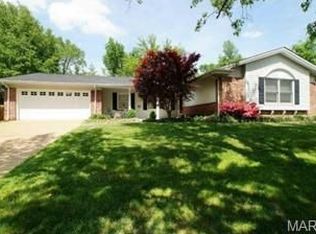 322 Wildforest Ct, Ballwin, MO 63011