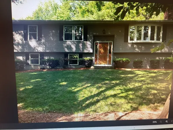 562 Pine St, Leicester, MA 01524