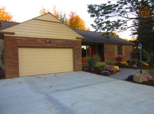 4089 Brainard Rd, Orange, OH 44022