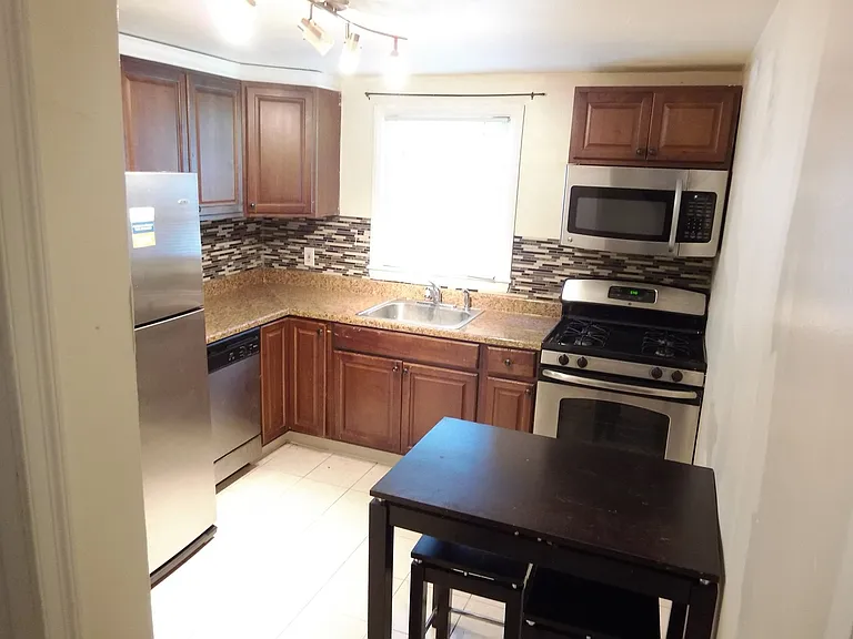 307 Columbus Ave — Photo 36