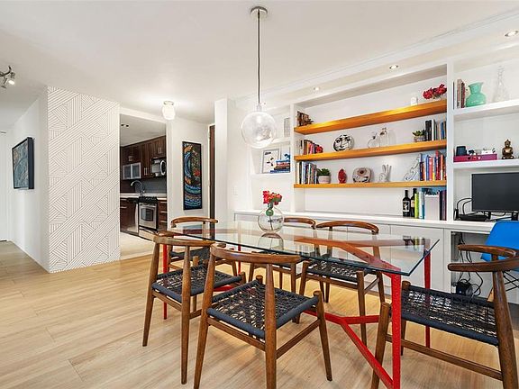 2nd image of 2305 Laurel #207