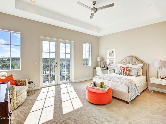 2nd image of 139 Tierra Ln #12