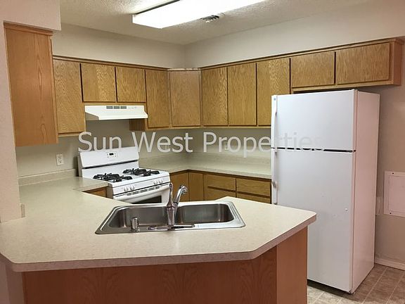 4th image of 333 Valle Vista Dr