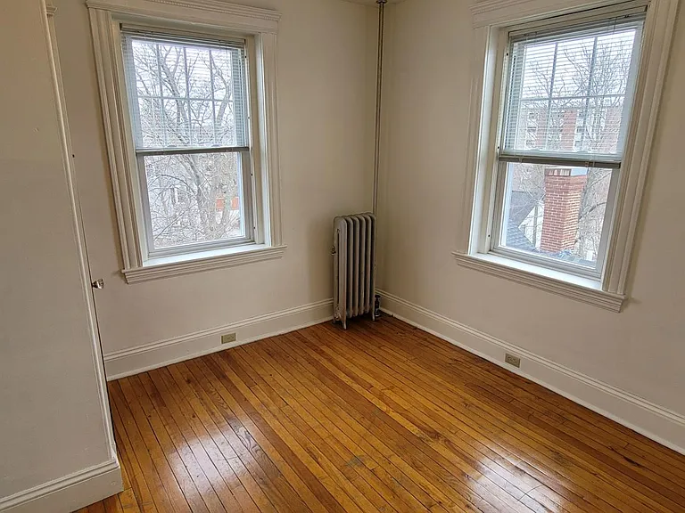 42 N State St #9A — Photo 4