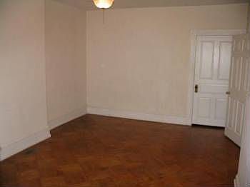 5th image of 1005 Park Pl