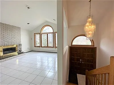 4 bed, 2000 sqft, $4,850 — Photo 2