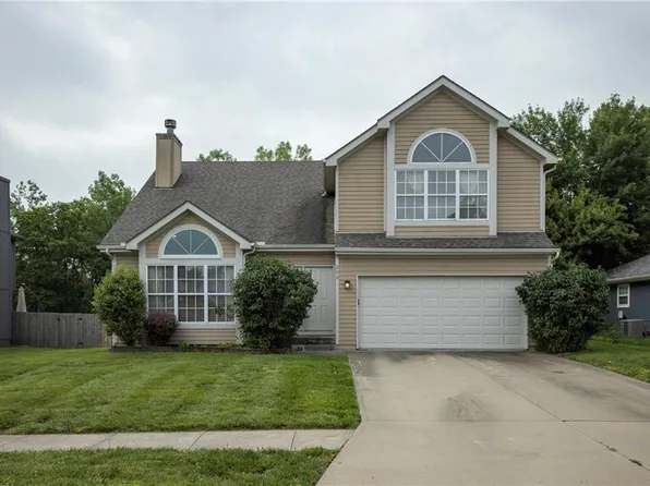 205 SW Creek Ridge Dr, Grain Valley, MO 64029