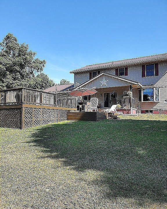 2nd image of 16312 Spring Valley Rd