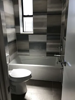 Rented by Mdays Realty | media 37