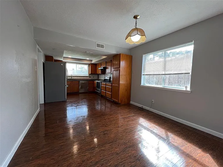 13843 New Village Ln — Photo 8