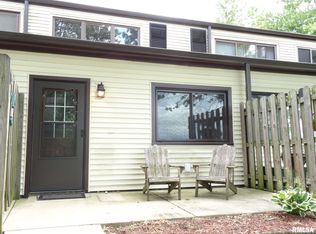 3107 W Willow Knolls Dr, Peoria, IL 61614