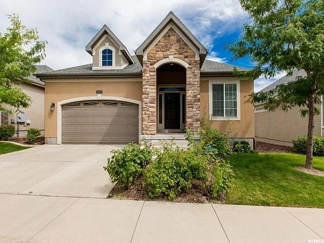 1st image of 2660 N Turnberry Ct