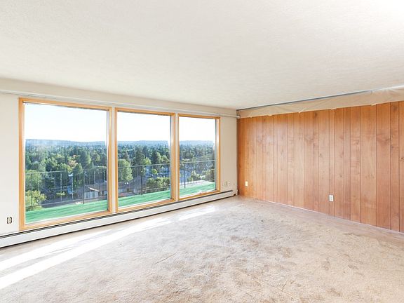 2nd image of 633/635 W Glass Ave