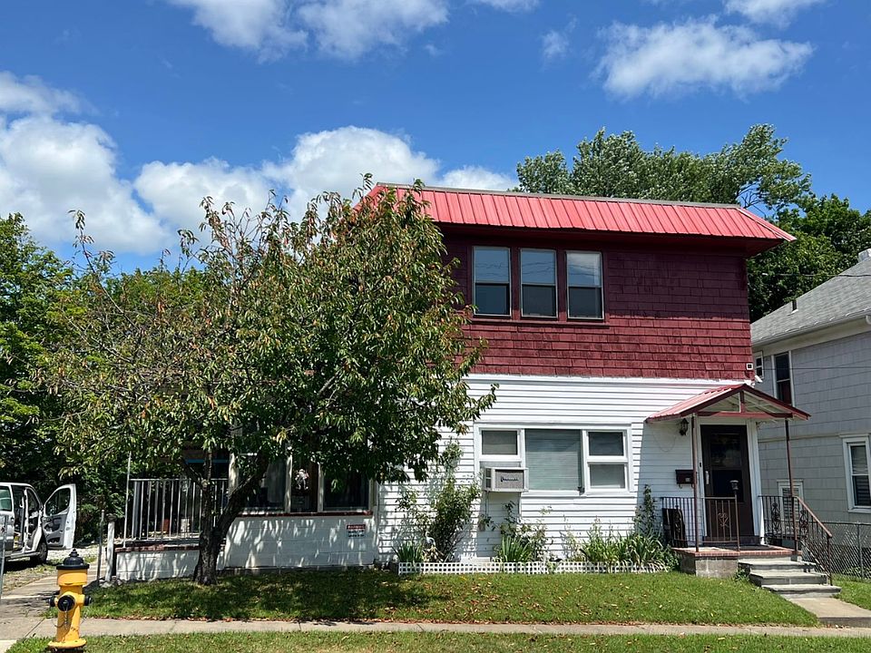 1st image of 21 Sturtevant St