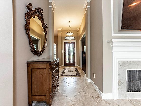 4th image of 419 Blossomwood Dr